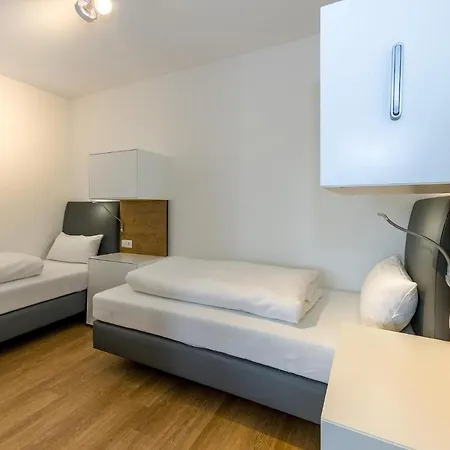 Deichhaeuser Anna Kueste Deichhaeuser Anna Kueste 6-21 *